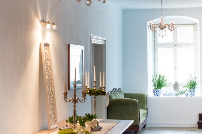 Summer Meditation Flur vor Neuem Saal 3 700x465 - Summer Meditation